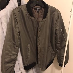 Forever 21 Jackets & Coats - Forever 21 Padded Bomber Jacket Size Small Excelle Forever 21 Jackets & Coats - Forever 21 Padded Bomber Jacket Size Small Excelle
